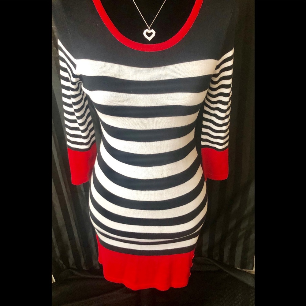 WOMEN’S DRESS BY MORAL FIBER—SIZE S